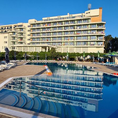 Hotel Comandor Mamaia Εξωτερικό φωτογραφία