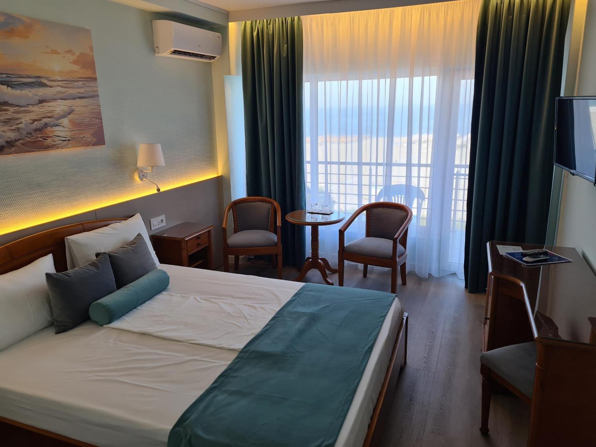 Hotel Comandor Mamaia Εξωτερικό φωτογραφία