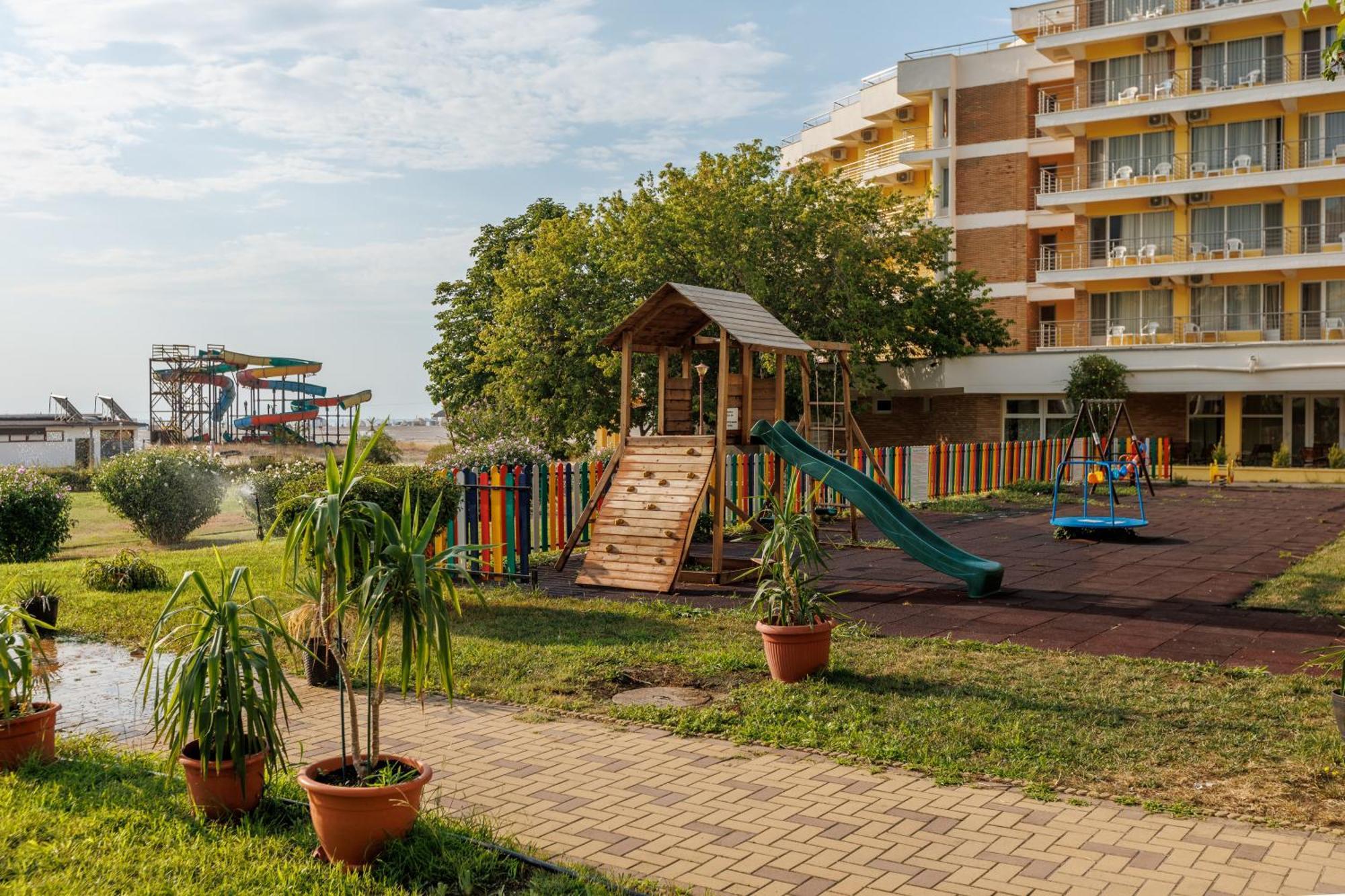Hotel Comandor Mamaia Εξωτερικό φωτογραφία