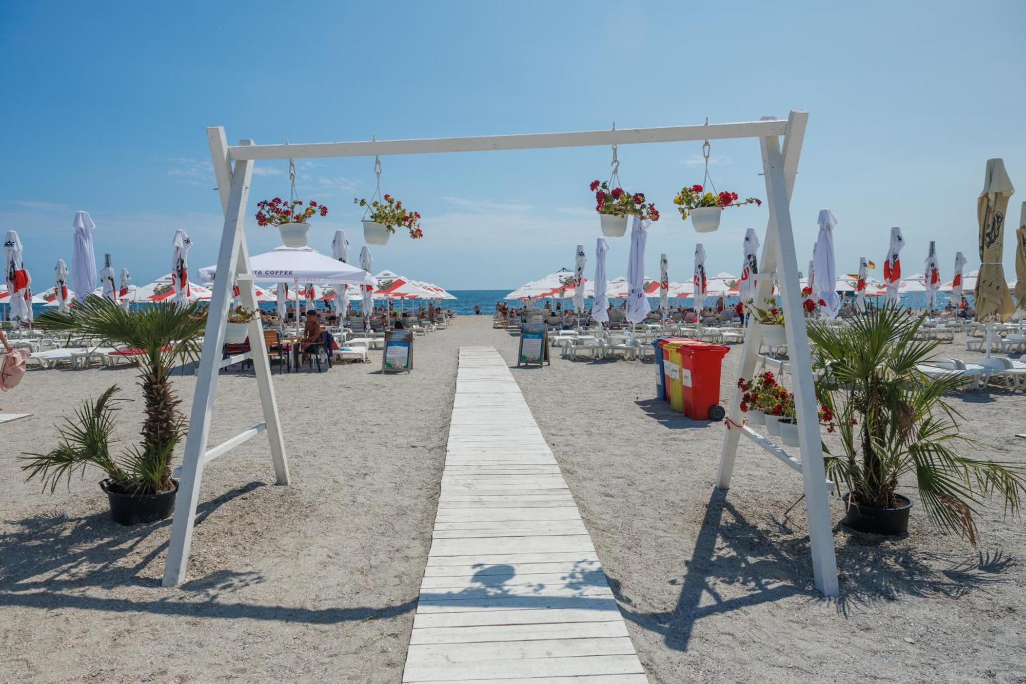 Hotel Comandor Mamaia Εξωτερικό φωτογραφία